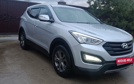 Hyundai Santa Fe III рестайлинг, 2013 год, 1 800 000 рублей, 2 фотография