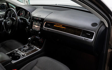 Volkswagen Touareg III, 2012 год, 2 100 000 рублей, 15 фотография