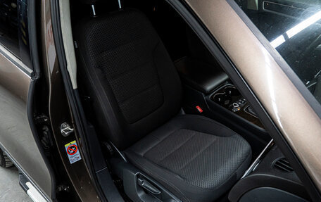 Volkswagen Touareg III, 2012 год, 2 100 000 рублей, 16 фотография