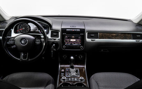 Volkswagen Touareg III, 2012 год, 2 100 000 рублей, 17 фотография