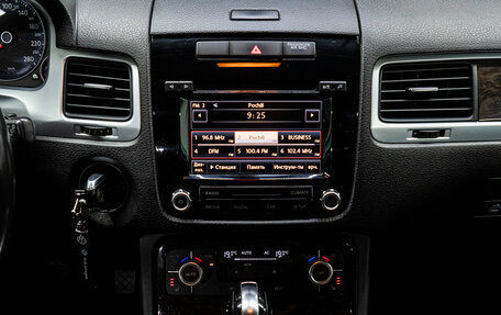 Volkswagen Touareg III, 2012 год, 2 100 000 рублей, 22 фотография