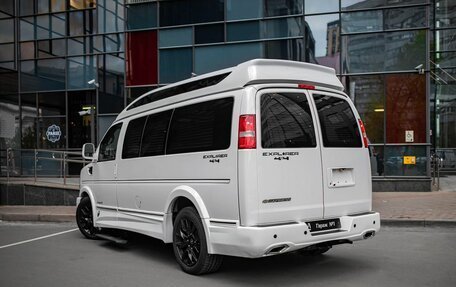 Chevrolet Express II, 2023 год, 10 775 000 рублей, 4 фотография