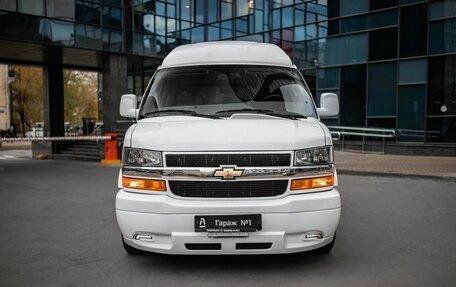 Chevrolet Express II, 2023 год, 10 775 000 рублей, 2 фотография