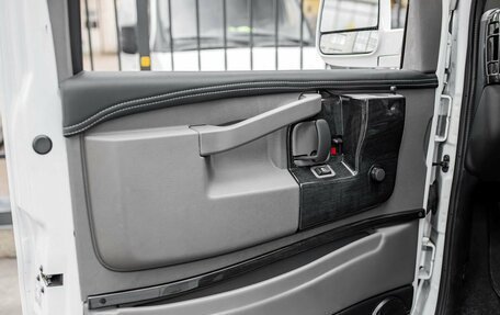 Chevrolet Express II, 2023 год, 10 775 000 рублей, 10 фотография