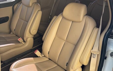 KIA Carnival III, 2018 год, 2 900 000 рублей, 8 фотография