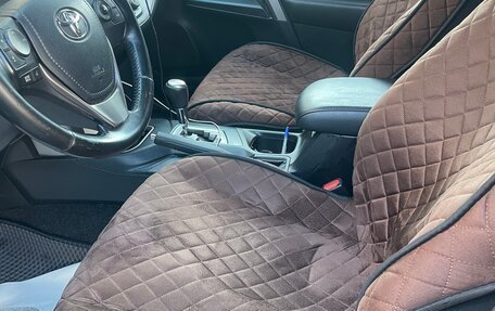 Toyota RAV4, 2017 год, 2 570 000 рублей, 4 фотография