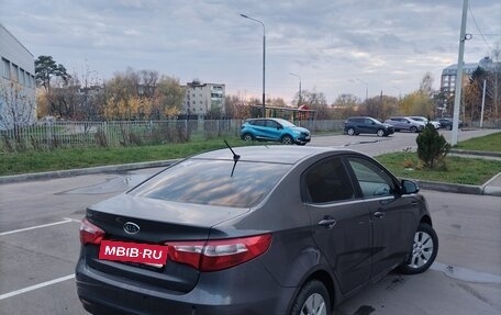 KIA Rio III рестайлинг, 2011 год, 600 000 рублей, 3 фотография