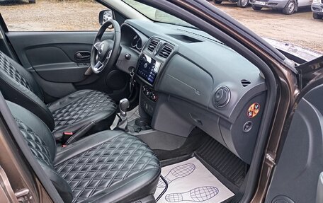 Renault Logan II, 2022 год, 1 200 000 рублей, 14 фотография