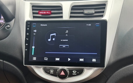 Hyundai Solaris II рестайлинг, 2013 год, 799 000 рублей, 17 фотография