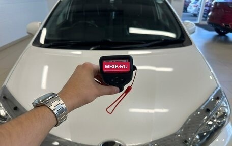 Toyota Wish II, 2012 год, 1 569 000 рублей, 30 фотография