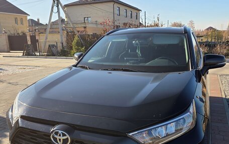 Toyota RAV4, 2019 год, 3 050 000 рублей, 10 фотография