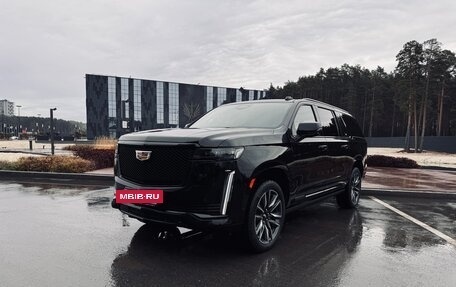 Cadillac Escalade V, 2023 год, 10 450 000 рублей, 3 фотография