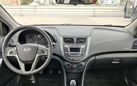 Hyundai Solaris II рестайлинг, 2016 год, 730 000 рублей, 9 фотография