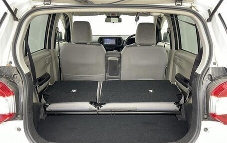 Toyota Passo III, 2021 год, 700 000 рублей, 16 фотография