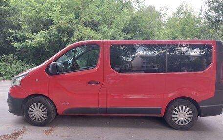 Renault Trafic, 2016 год, 2 500 000 рублей, 4 фотография