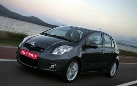 Toyota Yaris III рестайлинг, 2007 год, 599 000 рублей, 1 фотография