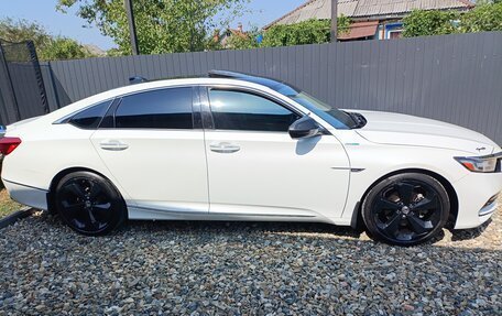 Honda Accord IX рестайлинг, 2018 год, 1 980 000 рублей, 2 фотография