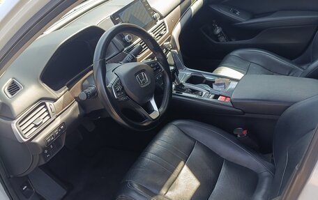 Honda Accord IX рестайлинг, 2018 год, 1 980 000 рублей, 5 фотография