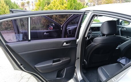 KIA Sportage IV рестайлинг, 2018 год, 2 150 000 рублей, 17 фотография