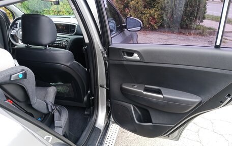 KIA Sportage IV рестайлинг, 2018 год, 2 150 000 рублей, 18 фотография