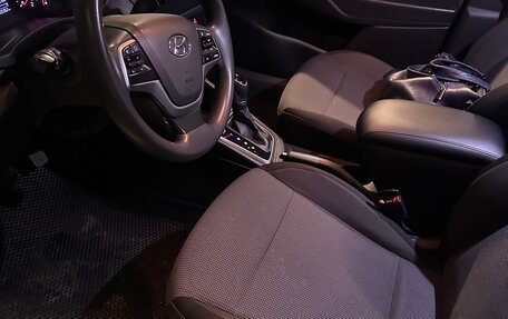 Hyundai Solaris II рестайлинг, 2018 год, 999 000 рублей, 9 фотография