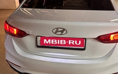 Hyundai Solaris II рестайлинг, 2018 год, 999 000 рублей, 5 фотография