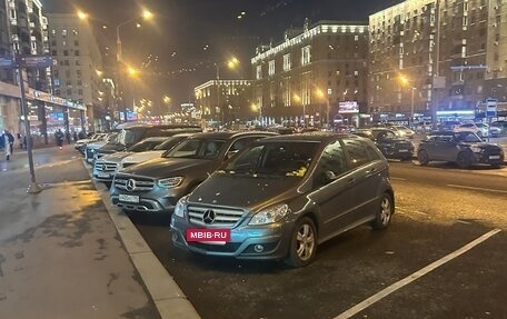 Mercedes-Benz B-Класс, 2010 год, 650 000 рублей, 3 фотография