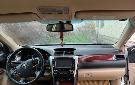 Toyota Camry, 2012 год, 1 600 000 рублей, 7 фотография