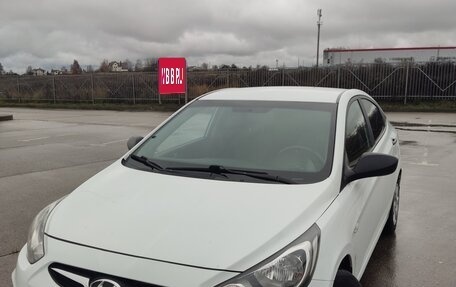 Hyundai Solaris II рестайлинг, 2013 год, 770 000 рублей, 1 фотография