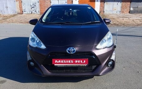 Toyota Aqua I, 2016 год, 750 000 рублей, 2 фотография