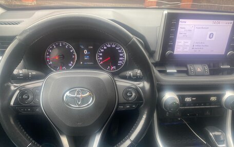 Toyota RAV4, 2019 год, 2 699 000 рублей, 8 фотография