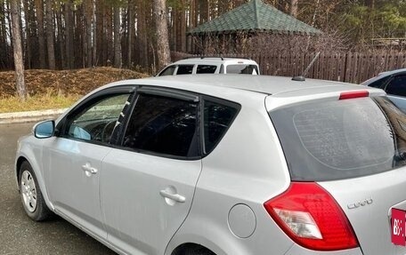 KIA cee'd I рестайлинг, 2010 год, 720 000 рублей, 4 фотография