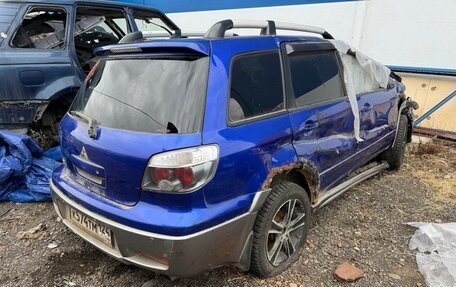 Mitsubishi Outlander III рестайлинг 3, 2004 год, 150 000 рублей, 2 фотография