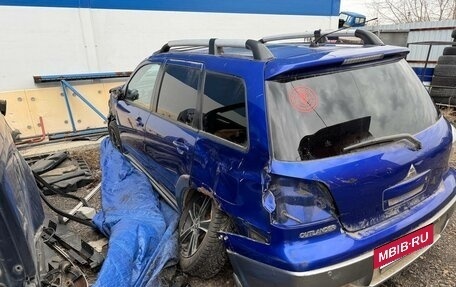 Mitsubishi Outlander III рестайлинг 3, 2004 год, 150 000 рублей, 8 фотография