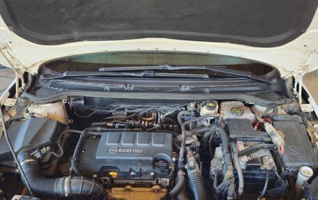 Opel Astra J, 2011 год, 850 000 рублей, 13 фотография