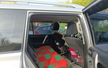 Toyota Land Cruiser Prado 150 рестайлинг 2, 2017 год, 3 200 000 рублей, 8 фотография