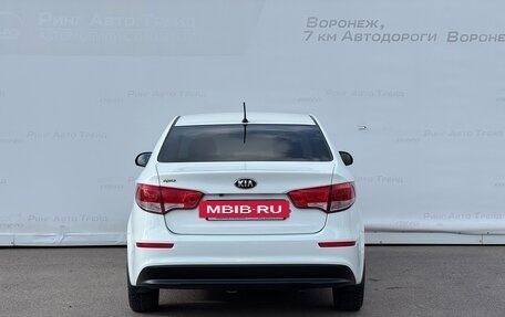 KIA Rio III рестайлинг, 2015 год, 1 045 000 рублей, 6 фотография