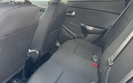 KIA Rio III рестайлинг, 2015 год, 1 045 000 рублей, 14 фотография