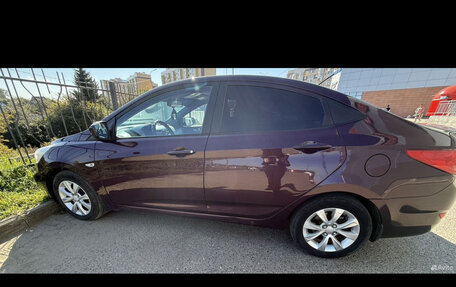 Hyundai Solaris II рестайлинг, 2013 год, 600 000 рублей, 1 фотография