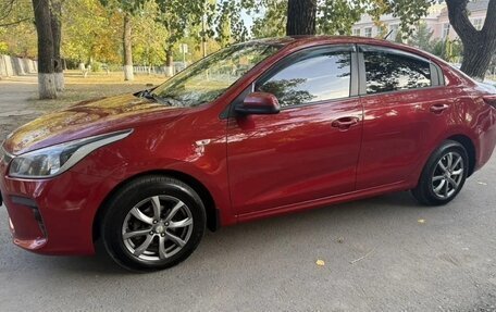 KIA Rio IV, 2018 год, 1 100 000 рублей, 9 фотография