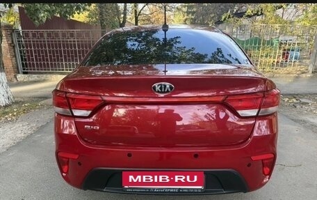 KIA Rio IV, 2018 год, 1 100 000 рублей, 8 фотография