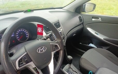 Hyundai Solaris II рестайлинг, 2012 год, 850 000 рублей, 6 фотография