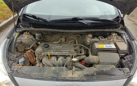 Hyundai Solaris II рестайлинг, 2012 год, 850 000 рублей, 10 фотография