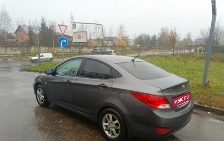 Hyundai Solaris II рестайлинг, 2012 год, 850 000 рублей, 2 фотография