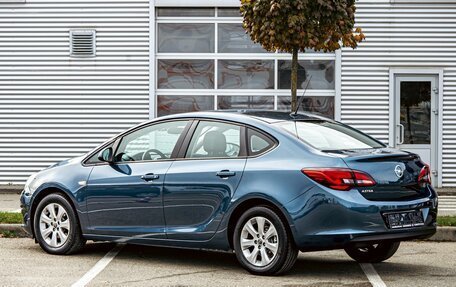 Opel Astra J, 2014 год, 855 000 рублей, 4 фотография