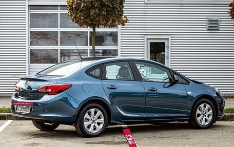 Opel Astra J, 2014 год, 855 000 рублей, 6 фотография