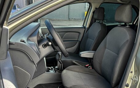 Renault Logan II, 2014 год, 570 000 рублей, 10 фотография