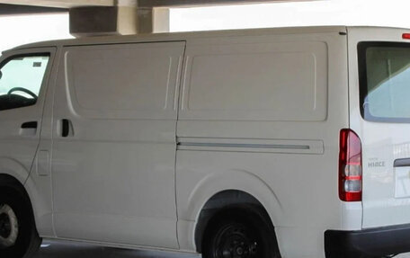 Toyota HiAce H200, 2023 год, 4 100 000 рублей, 4 фотография