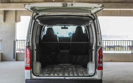 Toyota HiAce H200, 2023 год, 4 100 000 рублей, 7 фотография