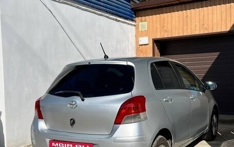 Toyota Vitz, 2010 год, 580 000 рублей, 3 фотография